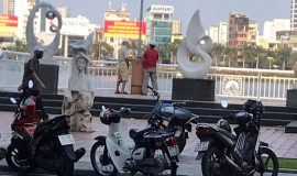 Nóng trên mạng xã hội: Ngao ngán cảnh tiểu bậy ở thành phố du lịch