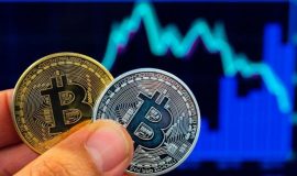 Nhà đầu tư bán tháo đẩy Bitcoin lao dốc xuống dưới 30.000 USD