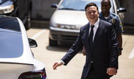 Elon Musk đứng về phe Epic Games trong vụ kiện với Apple