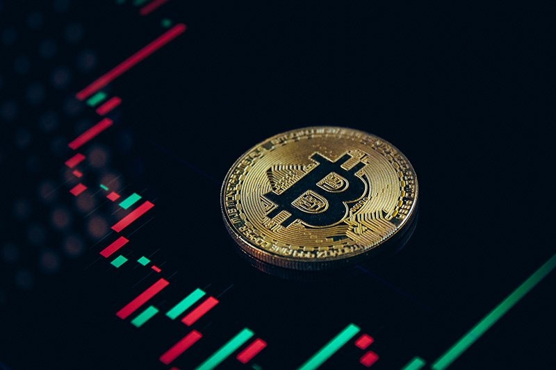 Bitcoin-nosedives