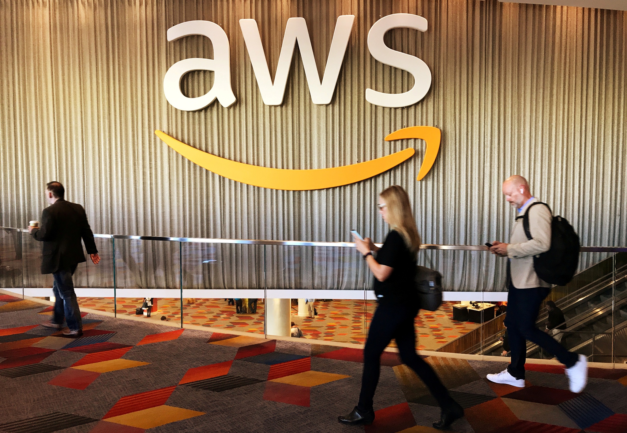 amazonwebservices_yhiy