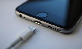 Apple gặp khó với USB-C tại EU