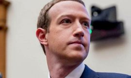 Quyền lực khổng lồ của Mark Zuckerberg đẩy Facebook vào ngõ cụt