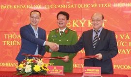 Hợp tác đào tạo về an toàn trên không gian số cho cộng đồng